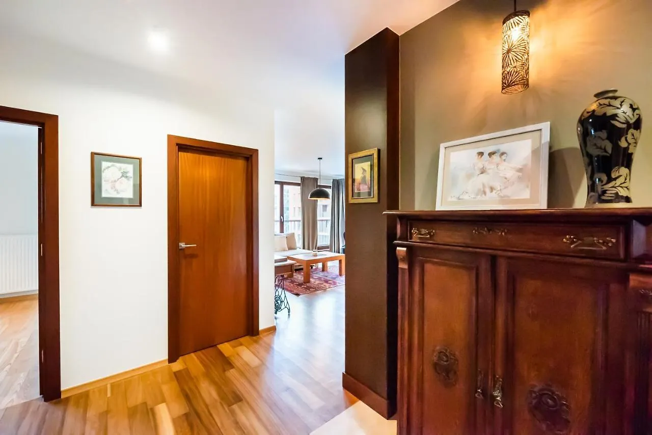 Bemowo Green Wood Apartment Varsovie
